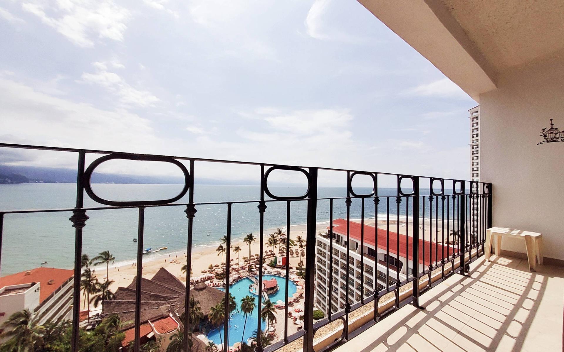 DEPARTAMENTO EN VENTA EN CONDOMAR SUNSCAPE PV