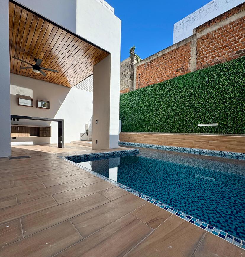 HERMOSA CASA EN VENTA CON ALBERCA 2