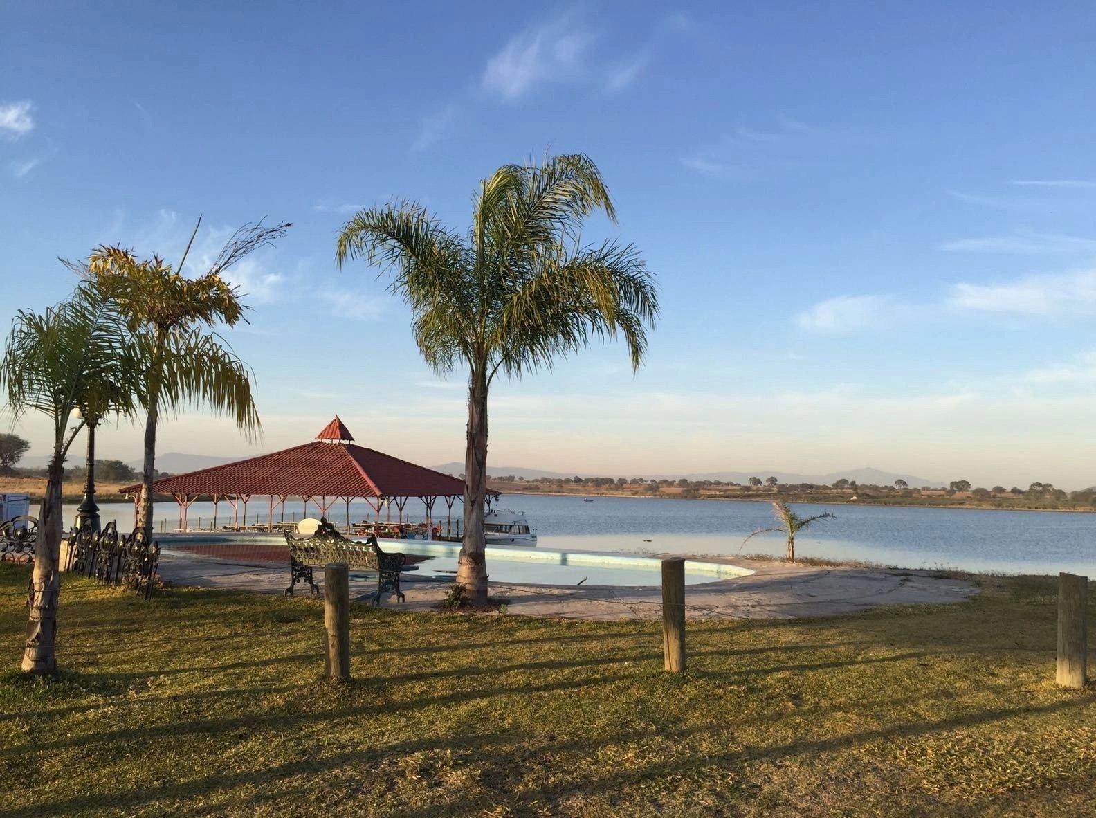 Terreno en venta  a orilla del lago