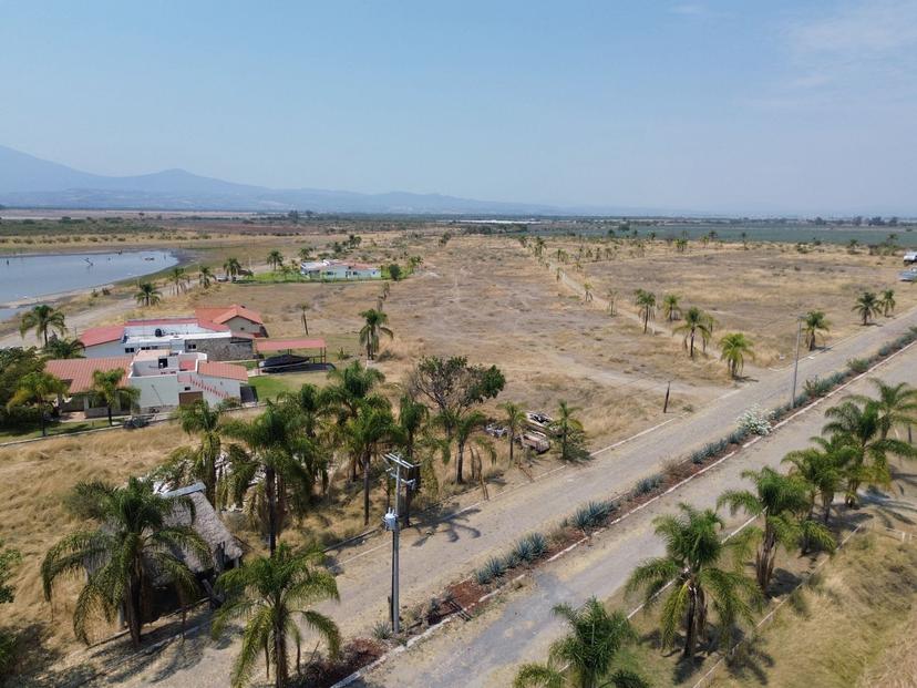Terreno en venta  a orilla del lago 5