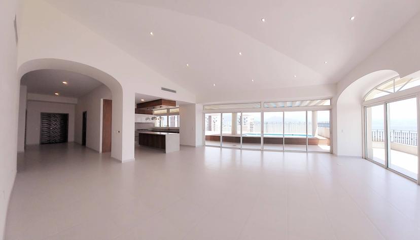EXCLUSIVO PENTHOUSE CON ALBERCA EN PORTOFINO 2
