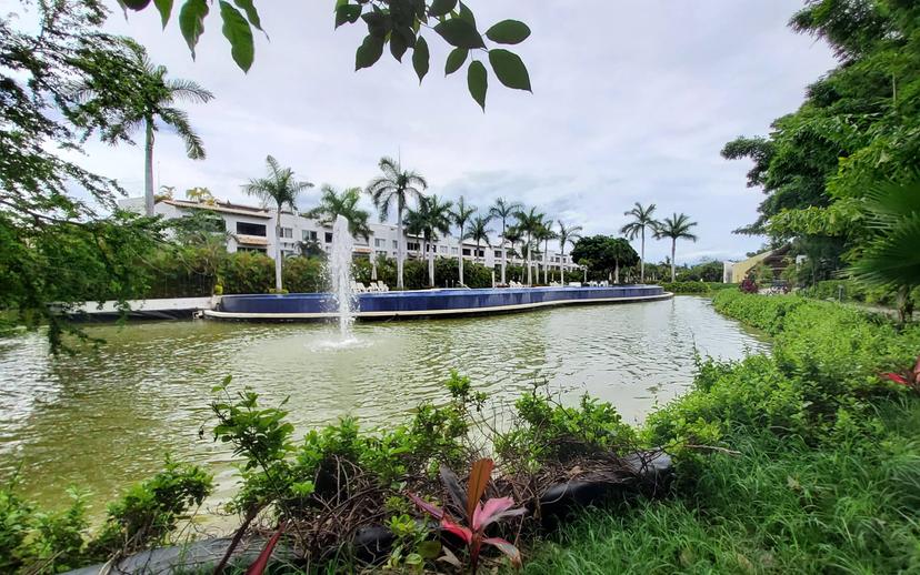 DEPARTAMENTO REMODELADO EN CONDOMINIO TAHEIMA  2