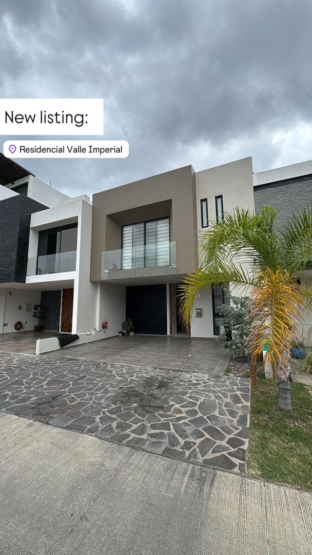Hermosa casa en venta! VALLE IMPERIAL! 
