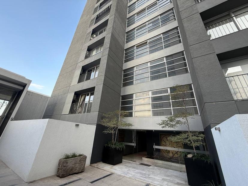 Departamento en venta en la Col. Valle Real 3