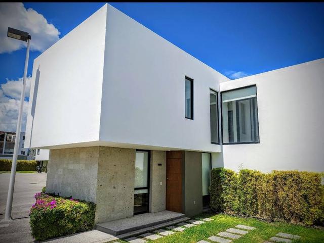 Hermosa casa en Venta Valle de Juriquilla