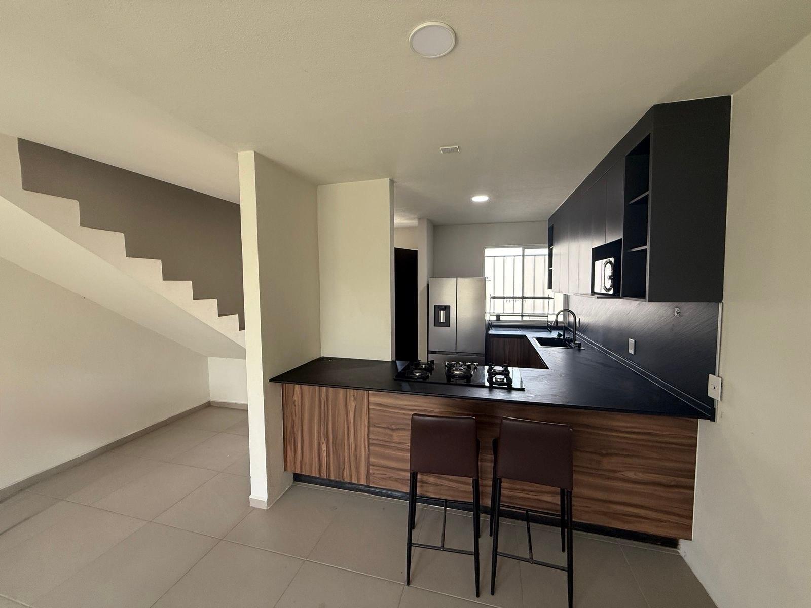 Casa en Renta Tlajomulco (a 10min del
Aeropuerto)