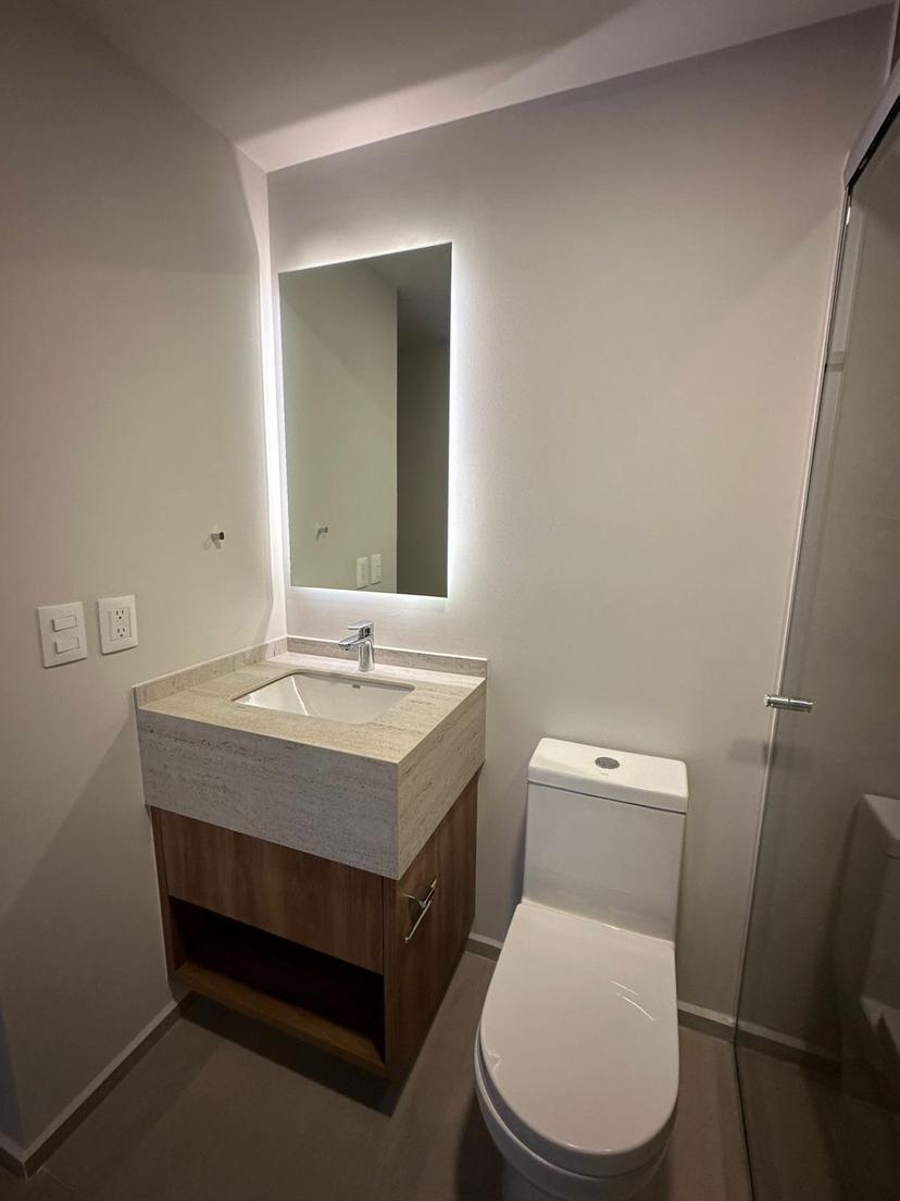 Departamento de 1 recamara en torre Lírica  3