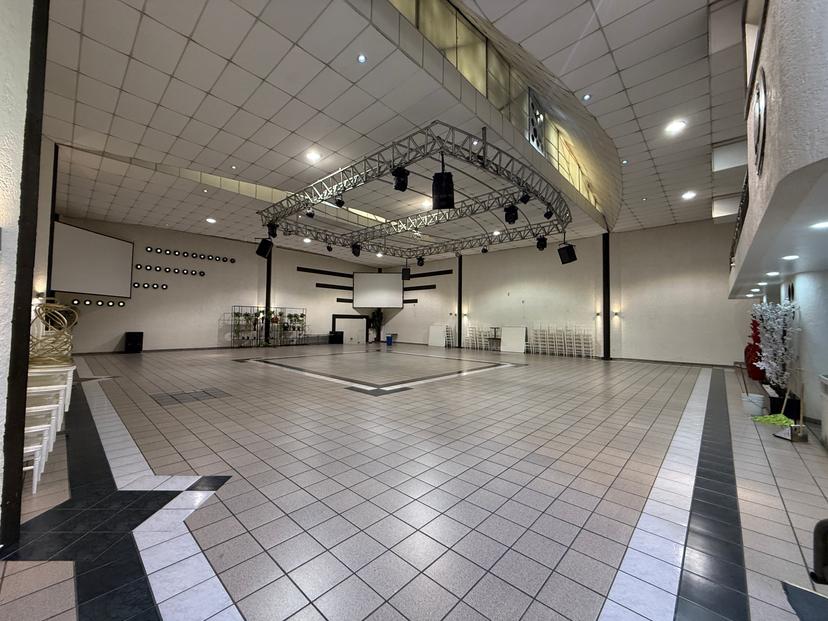 Terraza en Renta para uso comercial  4