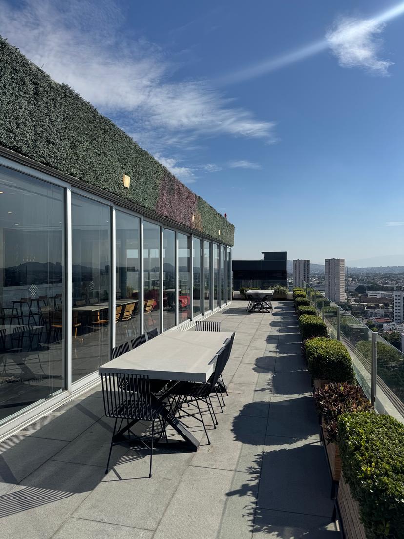 OLIVIA RESIDENOliva D12: Elegancia en Doble Altura 4