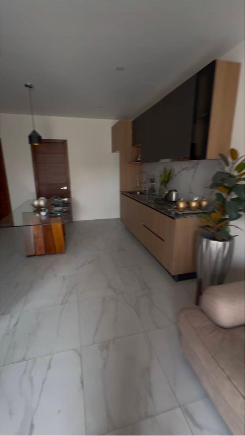 Departamento Escarlata 808 2