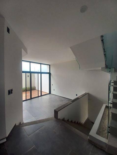 Casa en Venta a una cuadra de Galerías Santa Anita 5